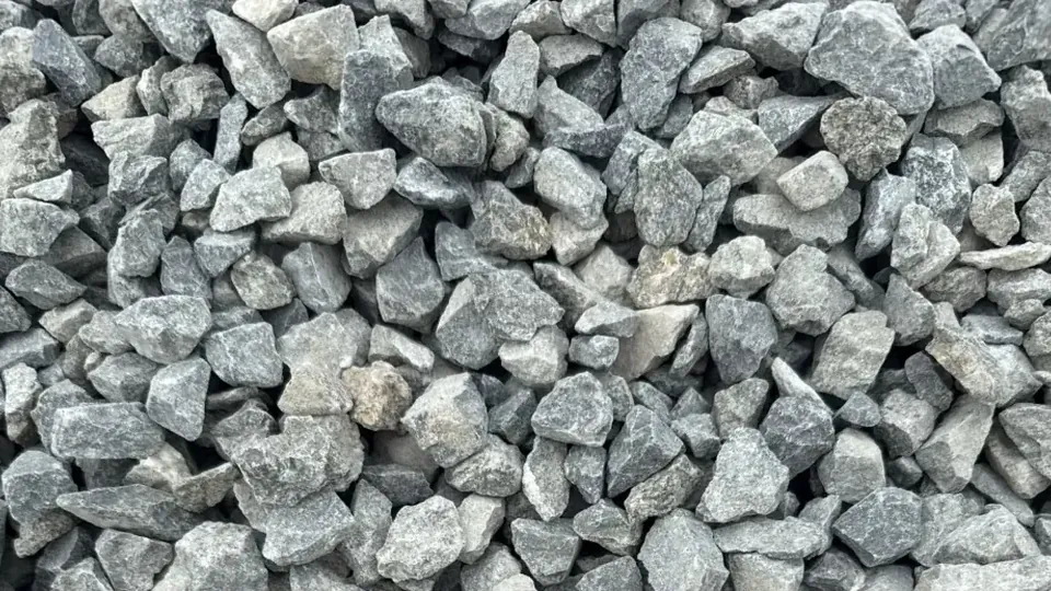 20-14mm Aggregate: graded grey crushed stone